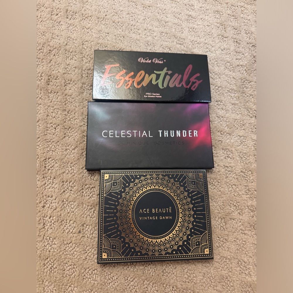 New Bundle 3pc Eyeshadow Palette Magic 🎨 - Picture 2 of 5